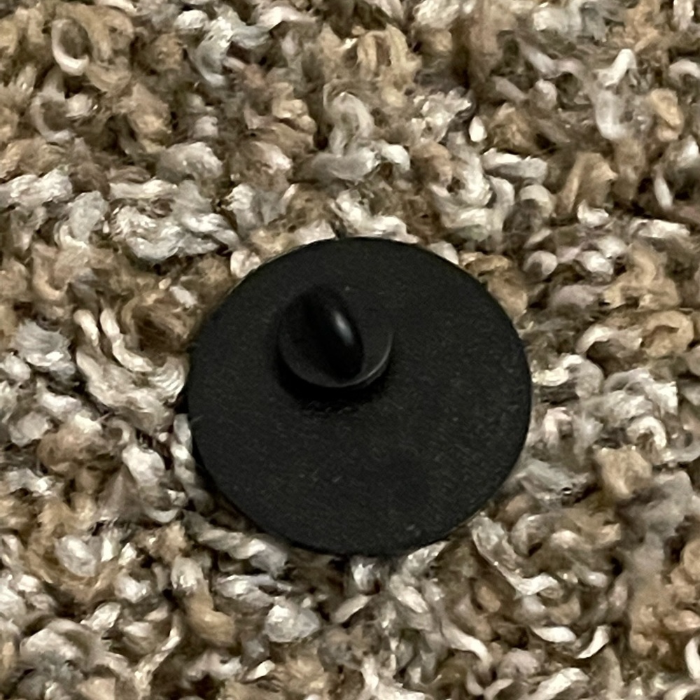Amazon pin - Picture 2 of 2